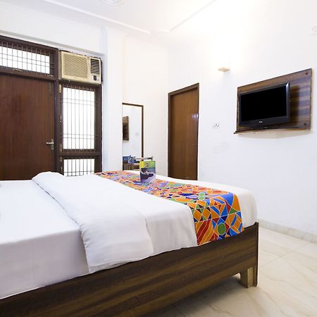 Fabexpress Lotus Inn Agra  Exteriör bild
